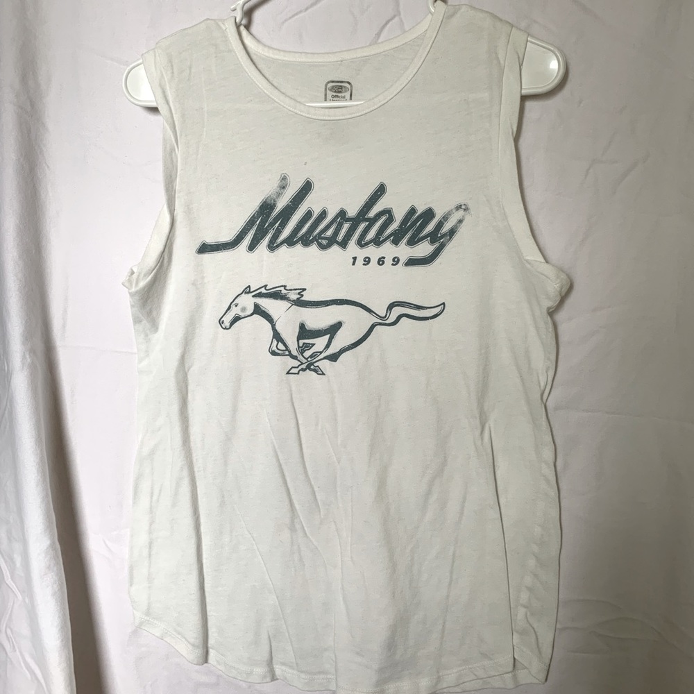 Vintage Ford Mustang Tank